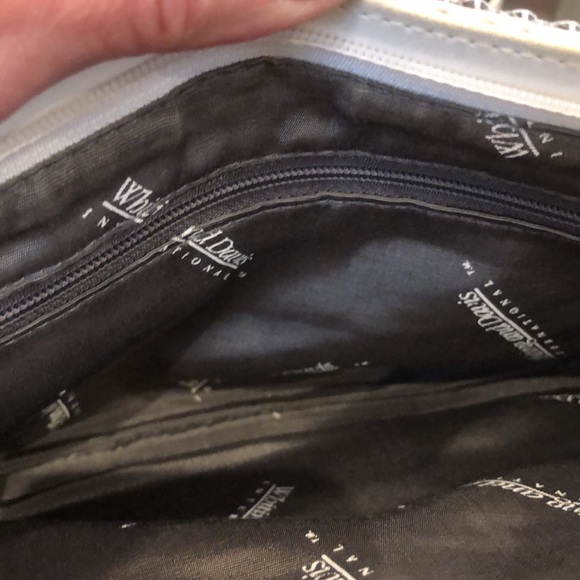 Whiting and Davis White Mesh Bag / Clutch Top Zipper  Collectible Vintage - Picture 2 of 5